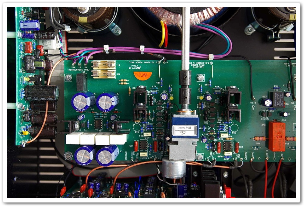 sugden-audio-ia-4_integrated-amp_camarossaudio_ (6).jpg